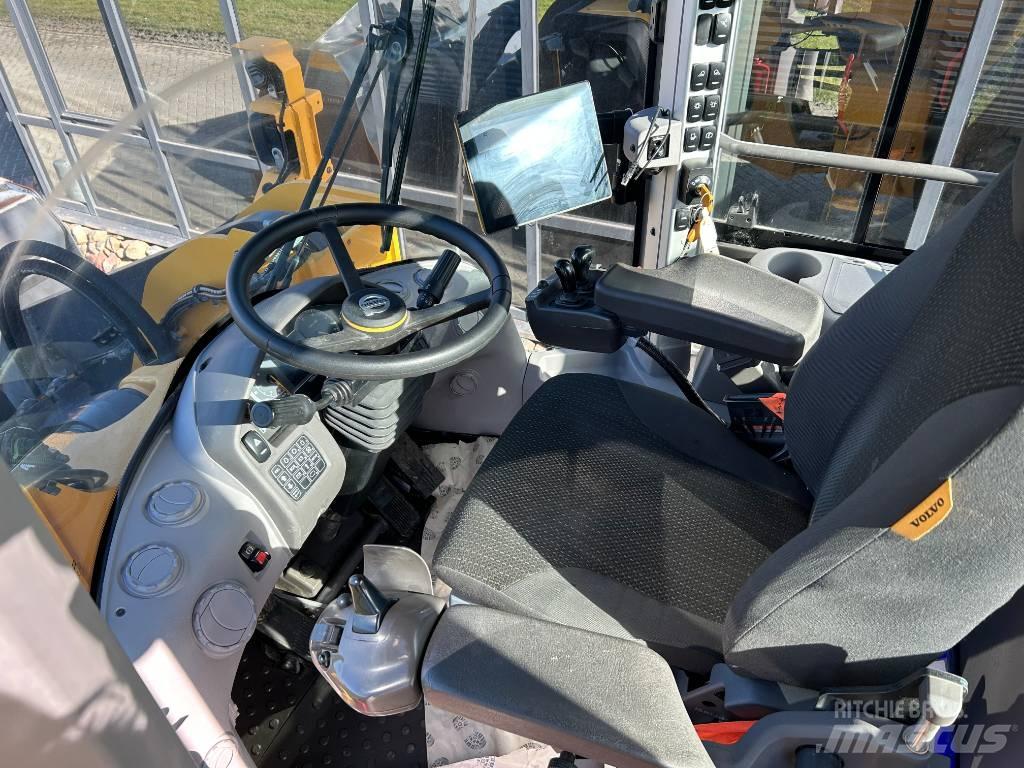 Volvo L 180 H Колесни товарачи