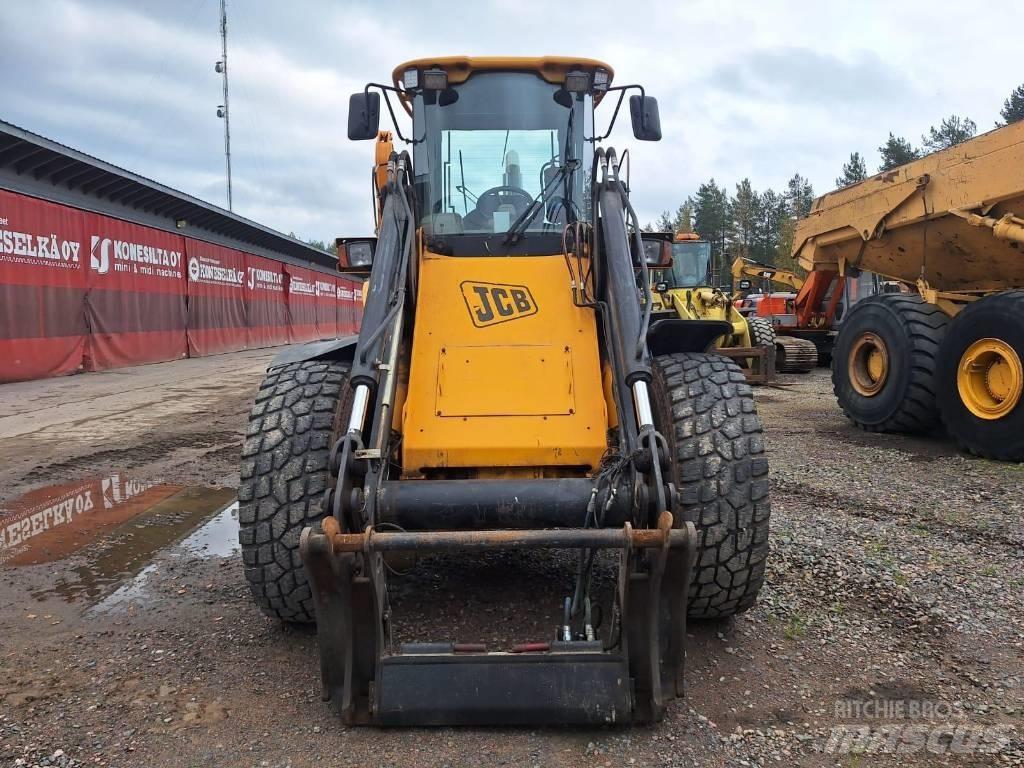 JCB 416 HT Колесни товарачи