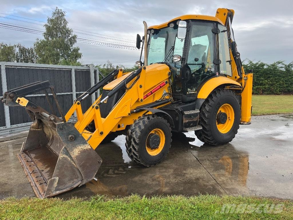JCB 3CX Товарач със заден ексватор