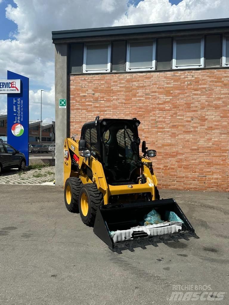 CAT 226D3 Мини товарачи
