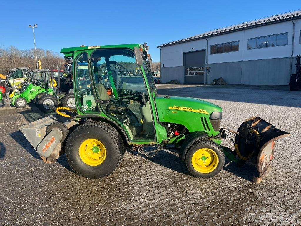 John Deere 2520 HST Компактни трактори