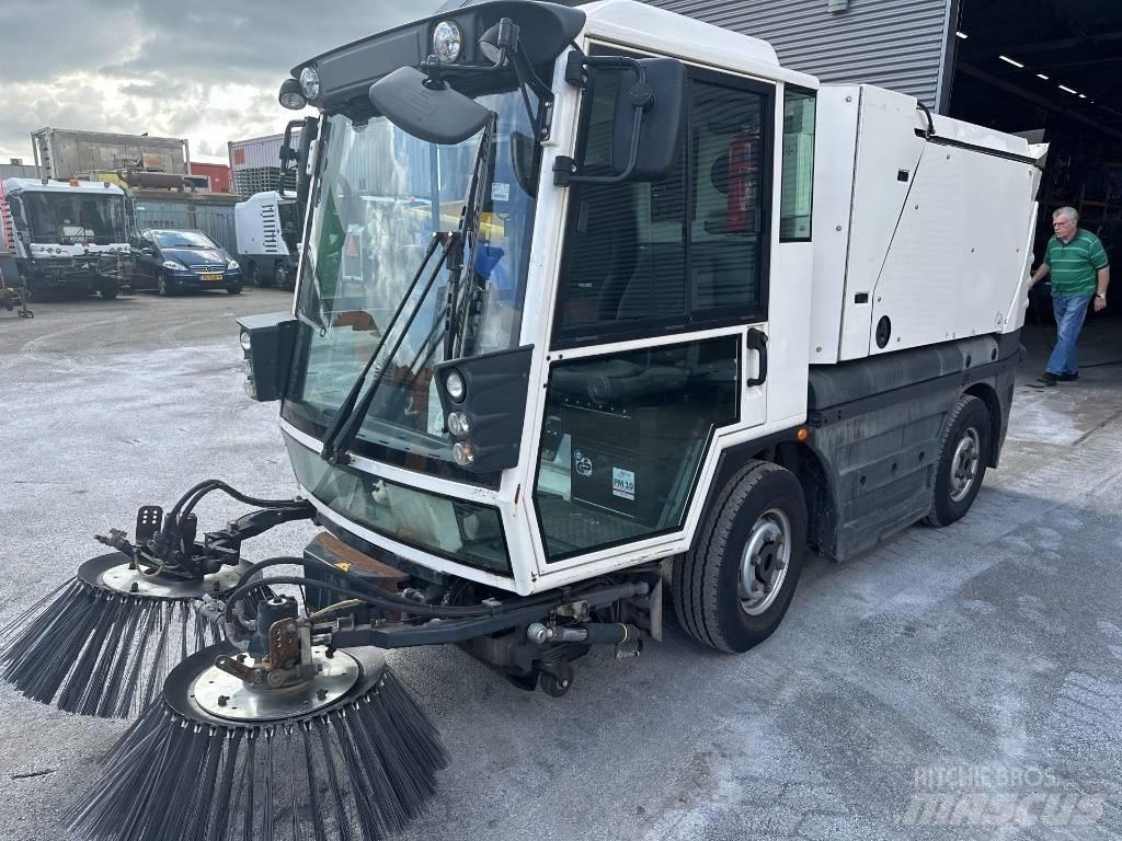 Schmidt Swingo 200 Автоматични метачки с четки