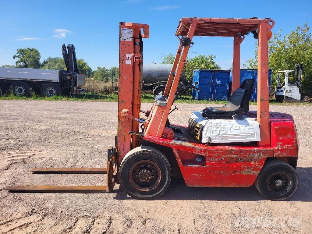 Toyota 02-3FD20 Дизелови камиони