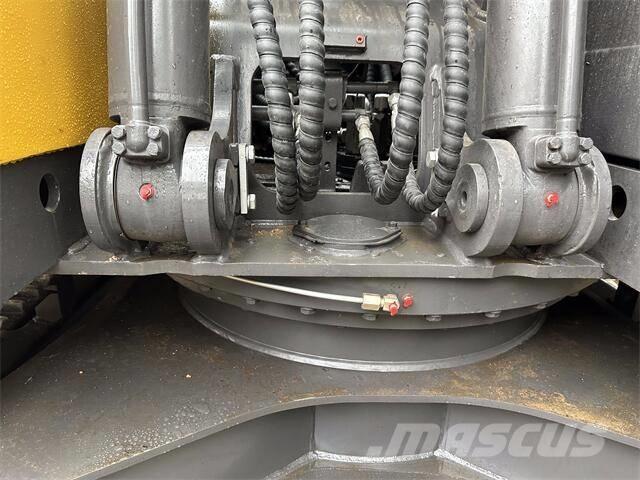 Volvo EC240 Верижен екскаватор