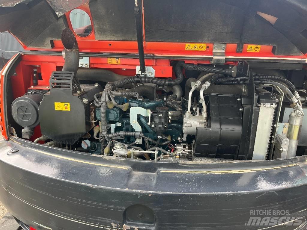 Kubota KX 080-4 Средни екскаватори 7т - 12т