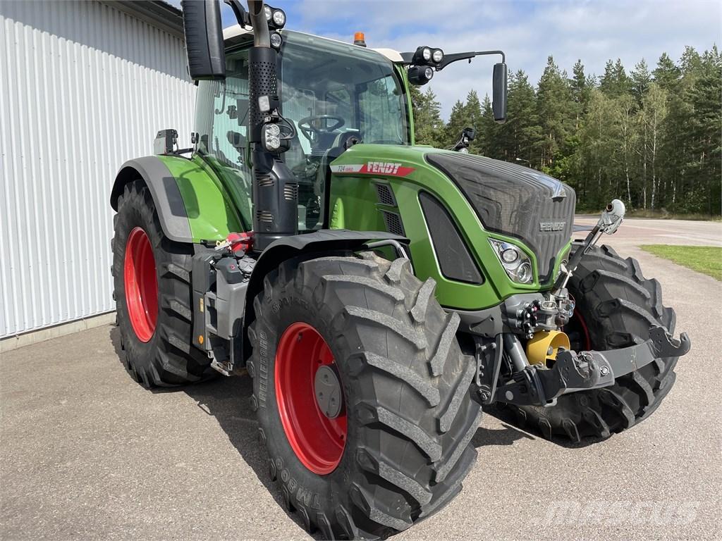Fendt 724 Profi Plus Трактори