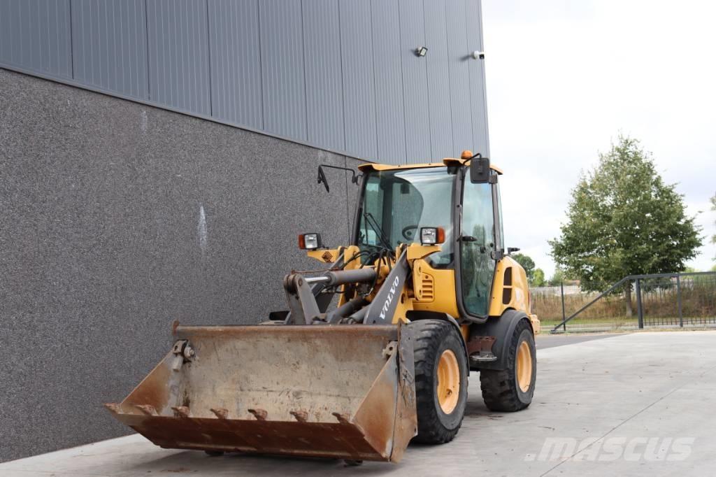 Volvo L25F-Z Колесни товарачи