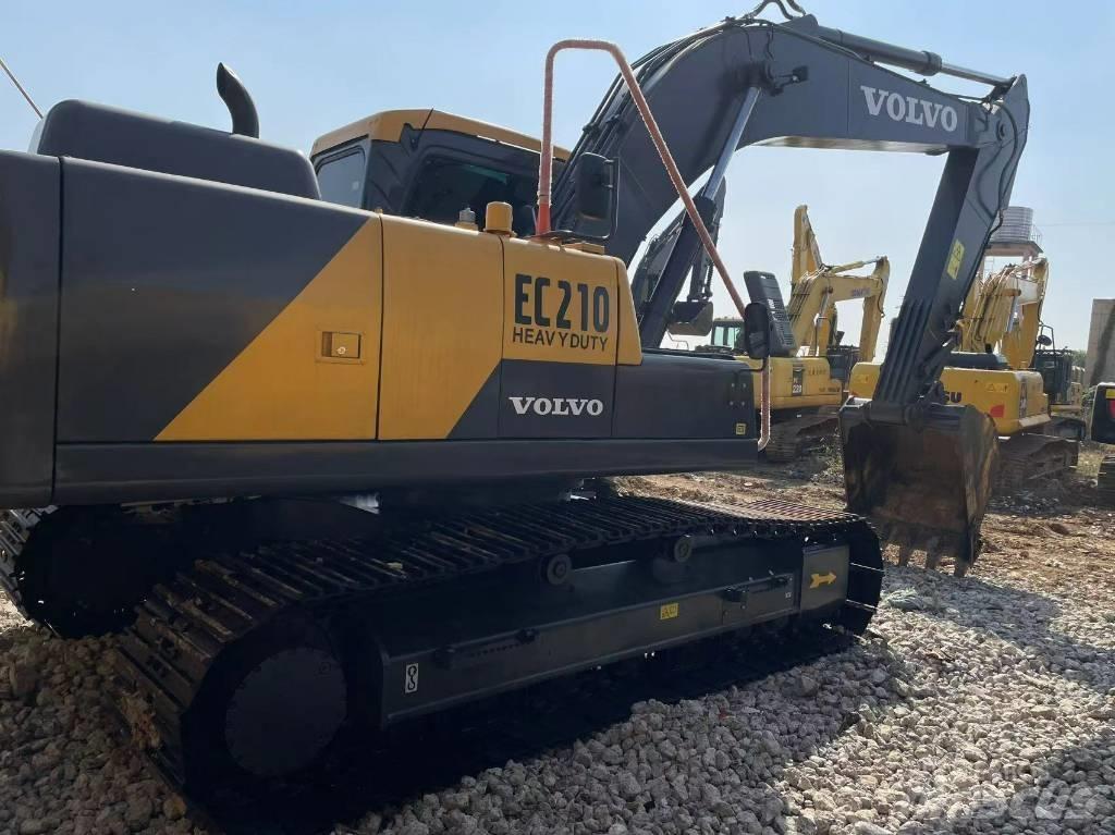 Volvo 210 Верижен екскаватор