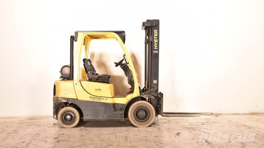 Hyster H2.5FT Камиони с АГУ