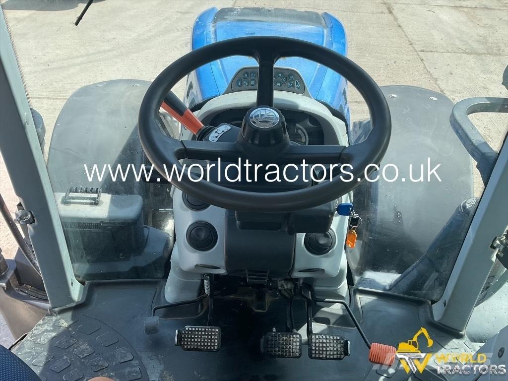 New Holland T 7.245 Трактори