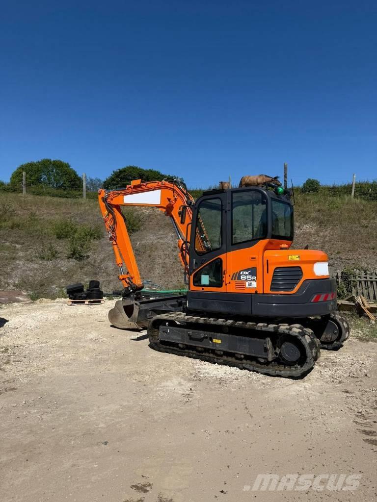 Doosan DX 85 R-3 Средни екскаватори 7т - 12т