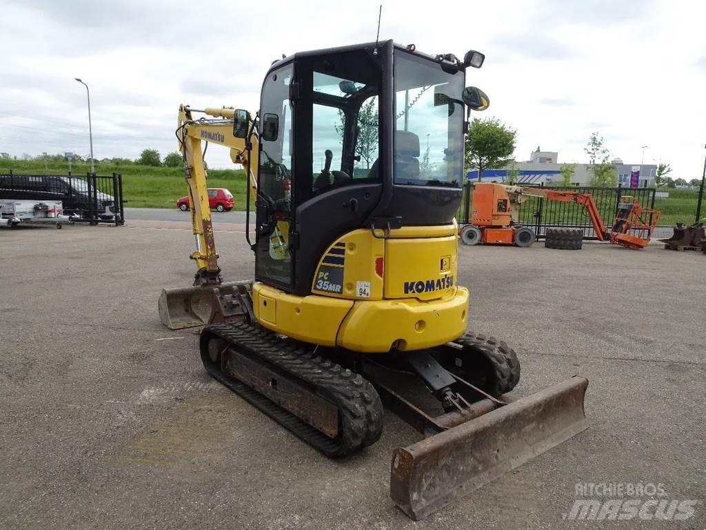 Komatsu PC35MR-5 Мини екскаватори < 7 т