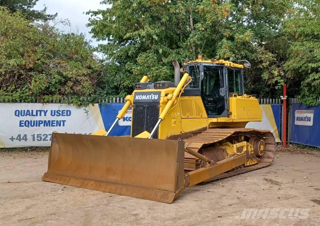 Komatsu D65PX-18E0 Верижни булдозери
