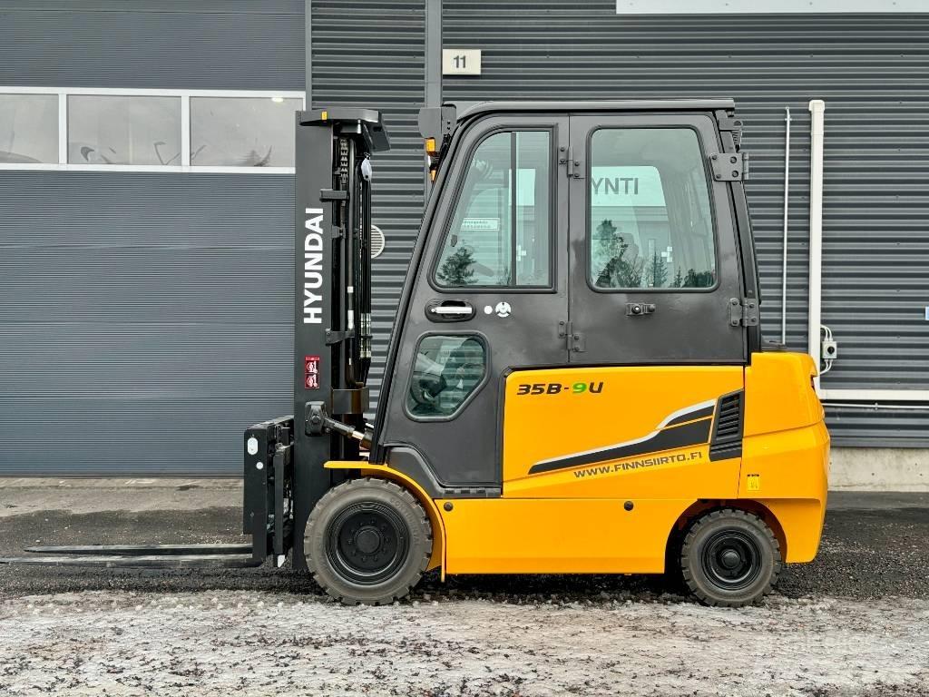 Hyundai 35B-9U Електрически вилични кари-повдигачи