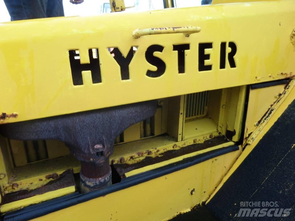 Hyster C 530 A H Пневматични гумени  ролки
