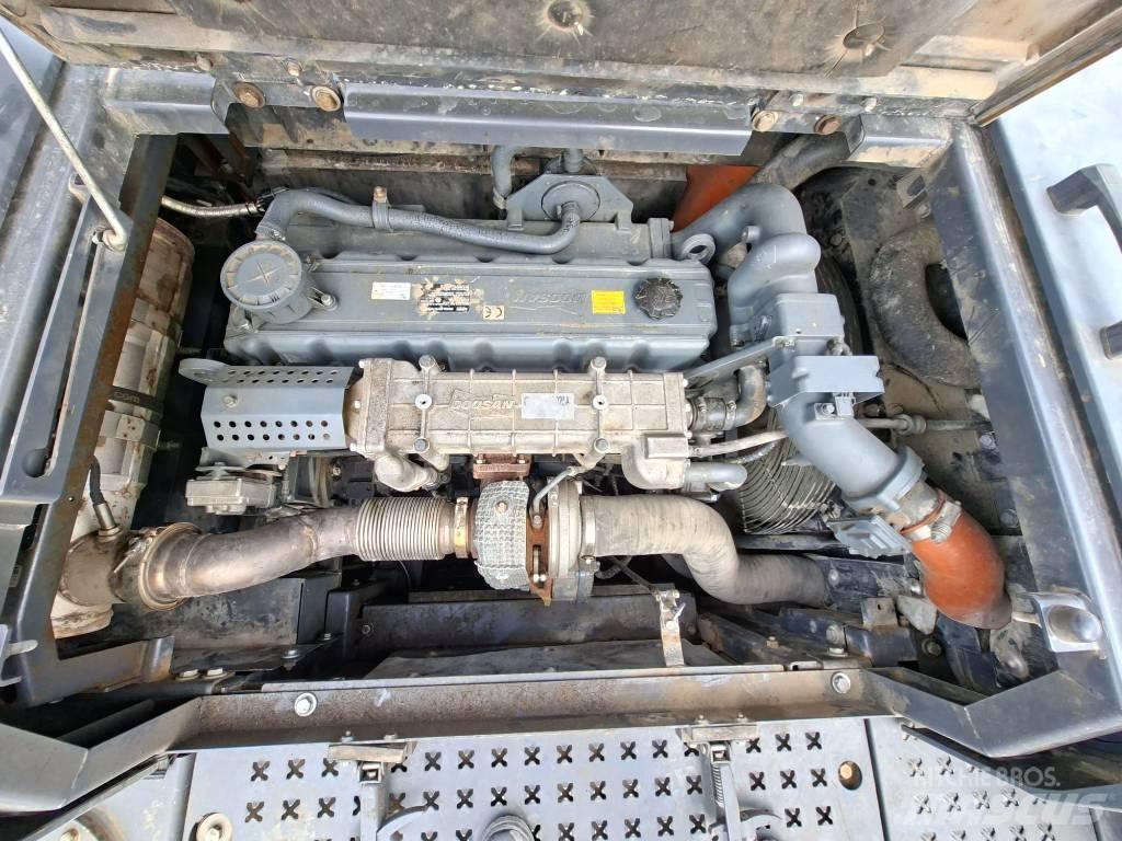 Doosan DX 300 LC-5 Верижен екскаватор