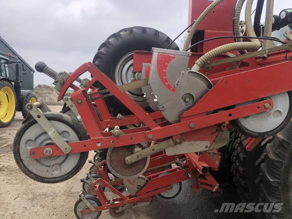 Kverneland Miniair S Машини за прецизно сеене