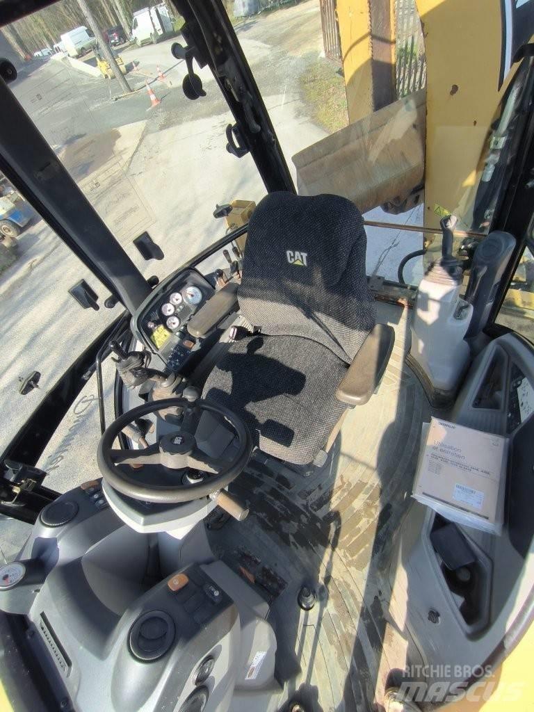 CAT 434 E Товарач със заден ексватор