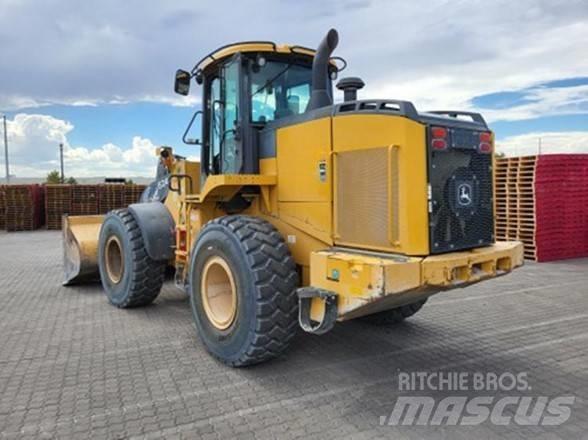 John Deere 624K Колесни товарачи