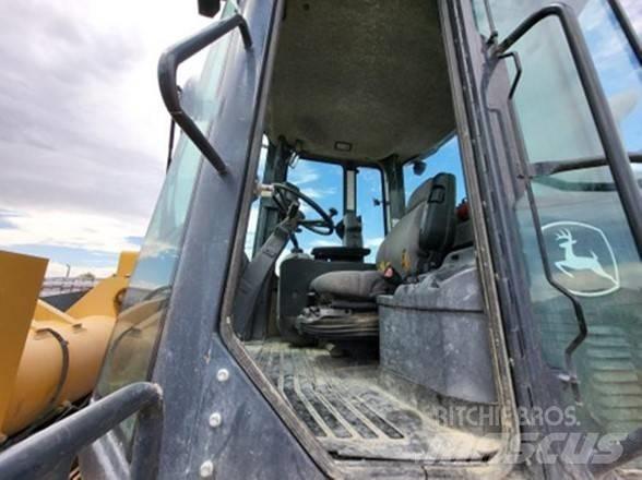 John Deere 624K Колесни товарачи