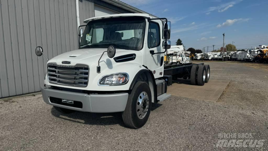 Freightliner M2 Шаси кабини