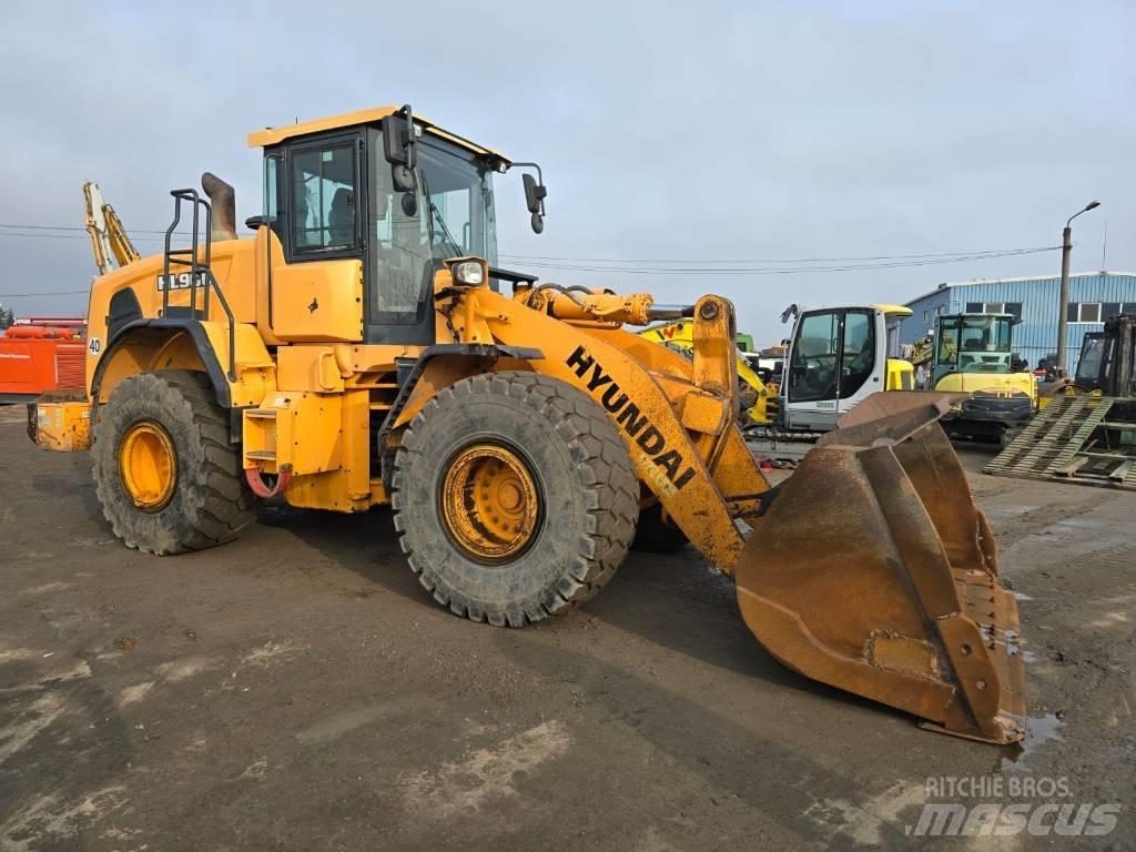 Hyundai HL 960 Колесни товарачи