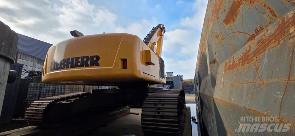 Liebherr R 934 C EW Оператори на отпадъци/индустрия
