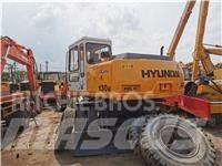 Hyundai R130WD Колесни екскаватори