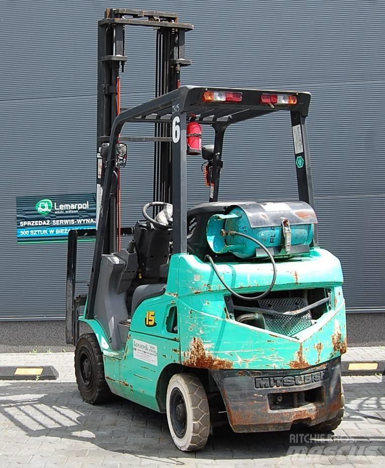 Mitsubishi FG15N Камиони с АГУ