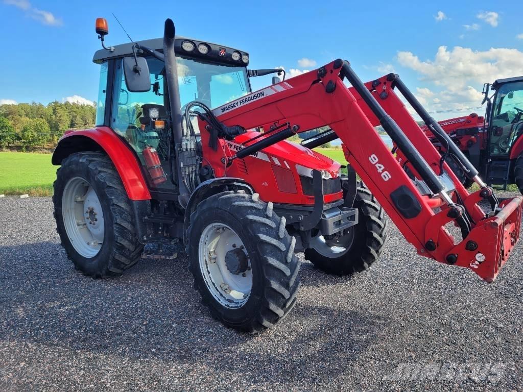 Massey Ferguson 5445 Трактори