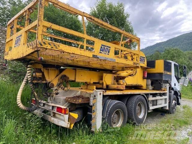 Iveco TRAKKER Автокранове