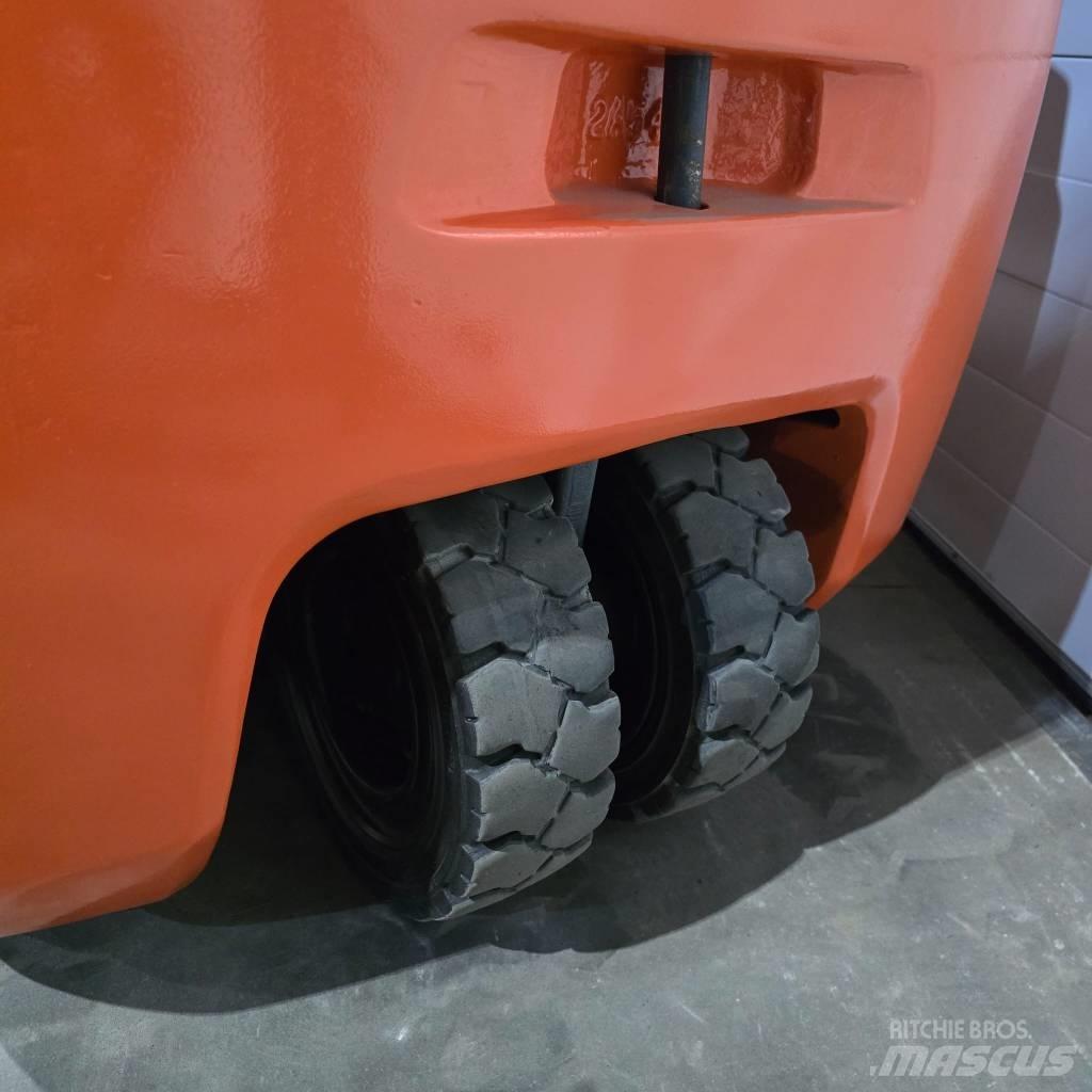 Toyota 8 FBEK 16 T Електрически вилични кари-повдигачи