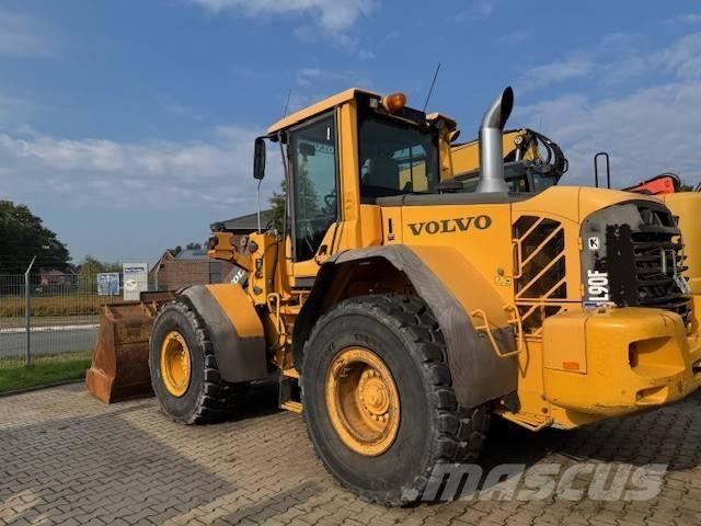 Volvo L 90 F Колесни товарачи