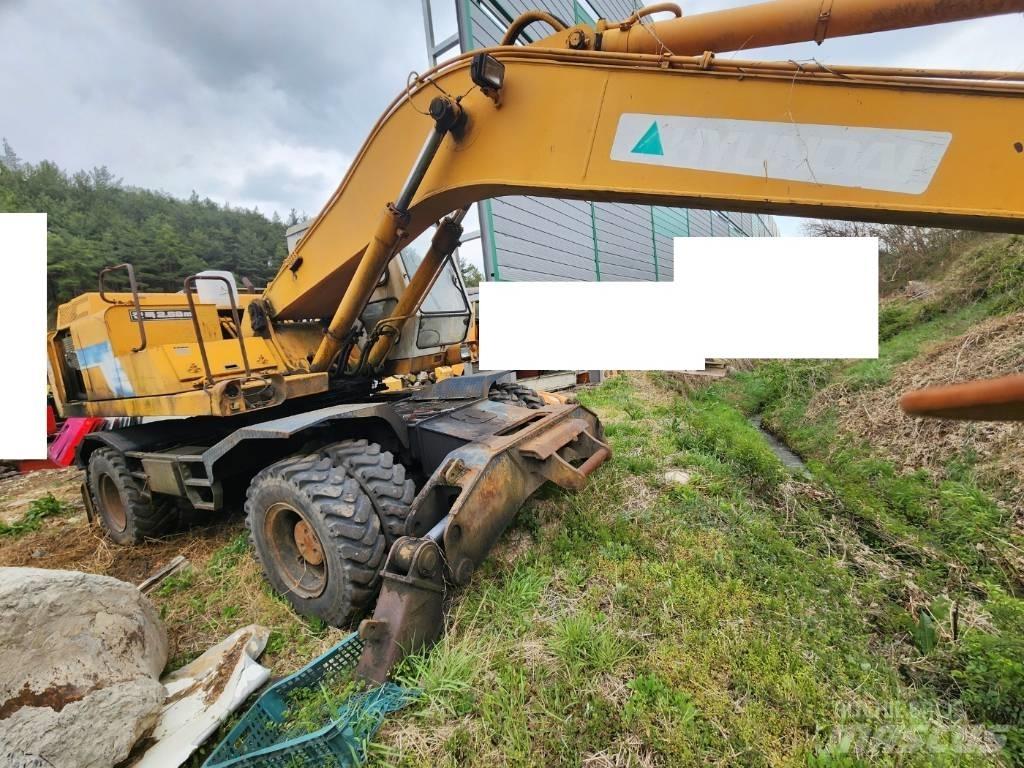 Hyundai ROBEX 2000W Колесни екскаватори