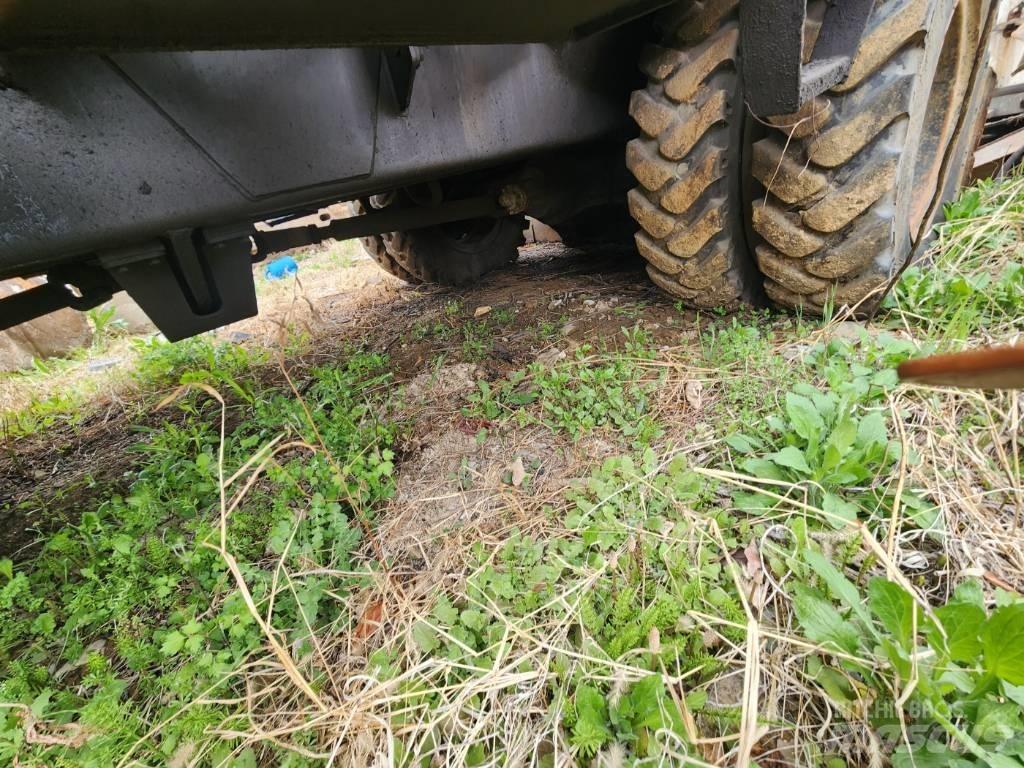 Hyundai ROBEX 2000W Колесни екскаватори