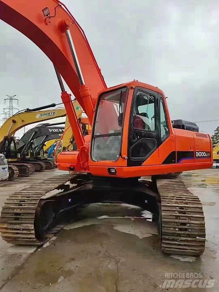 Doosan 300 Верижен екскаватор