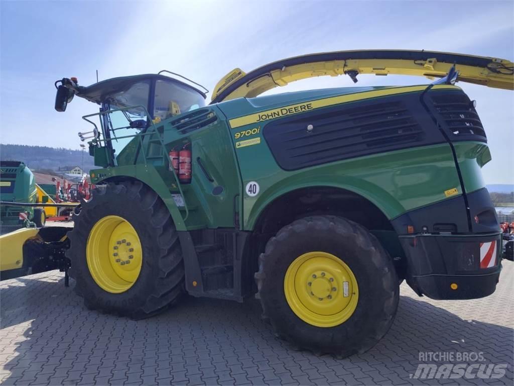 John Deere 9700i Самоходни фуражири