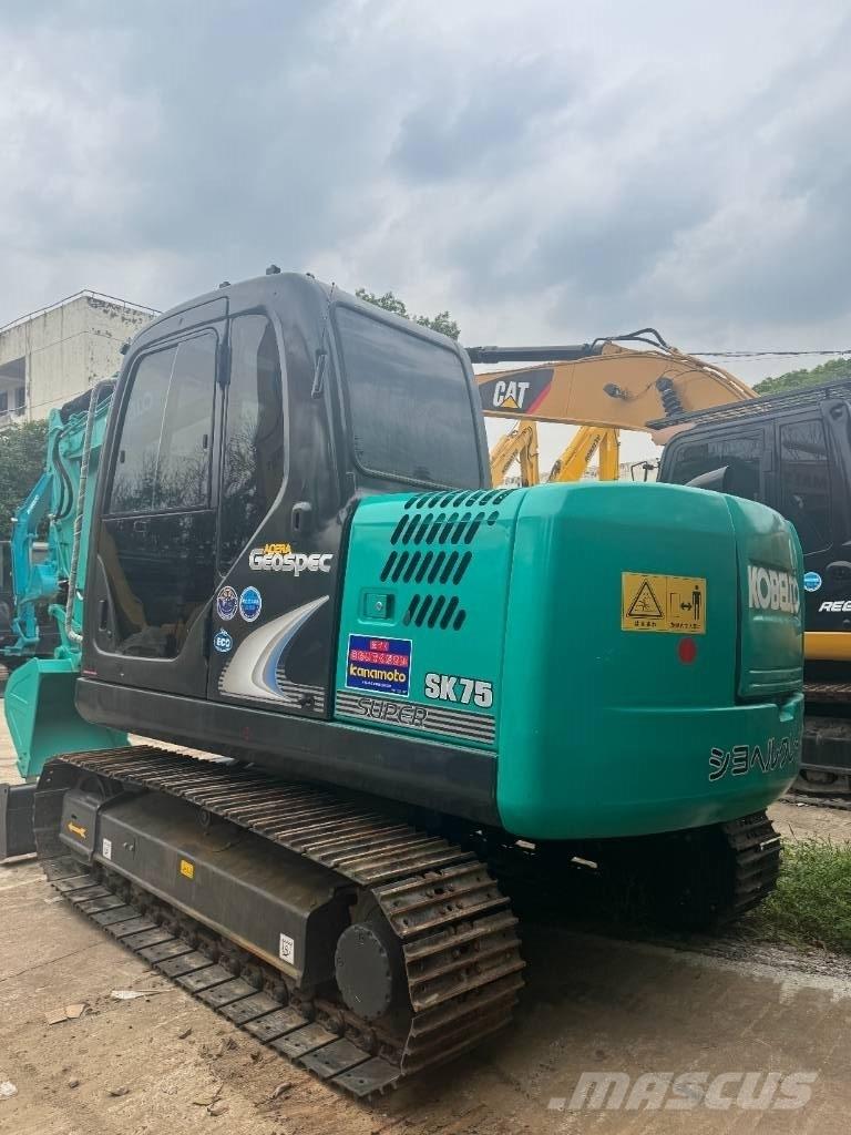 Kobelco SK 75 Средни екскаватори 7т - 12т