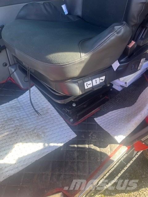 Komatsu 931 XC Харвестери