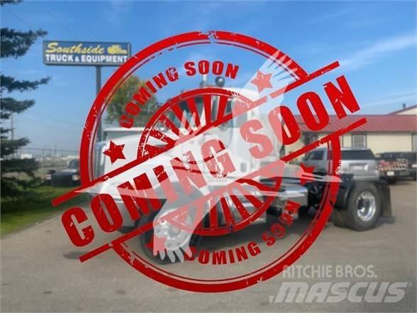 Peterbilt 335 Влекачи