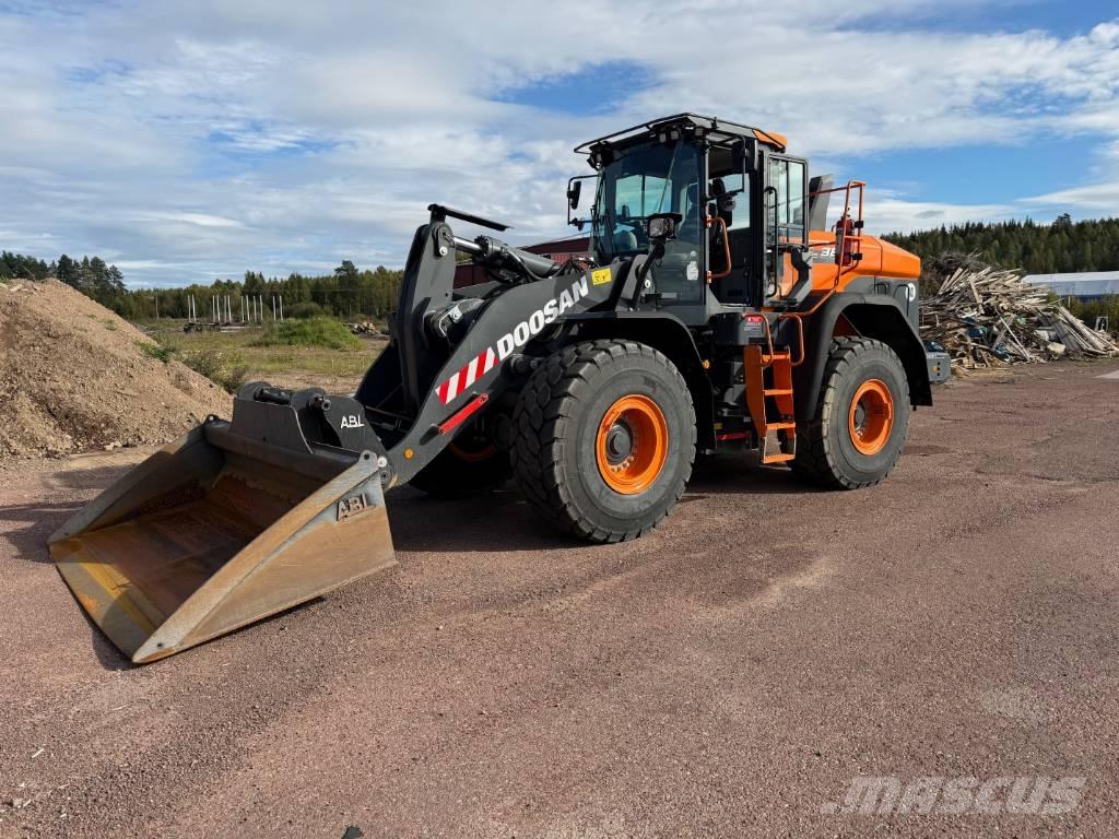Develon DL 380-7 Колесни товарачи