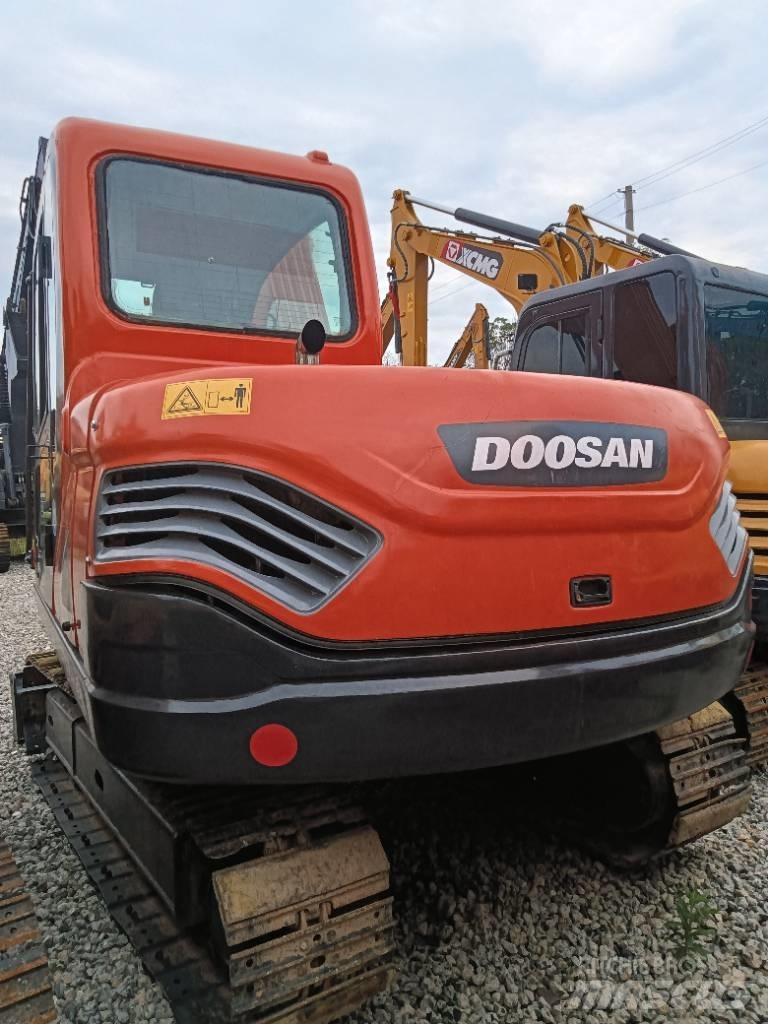 Doosan DX 75 Мини екскаватори < 7 т