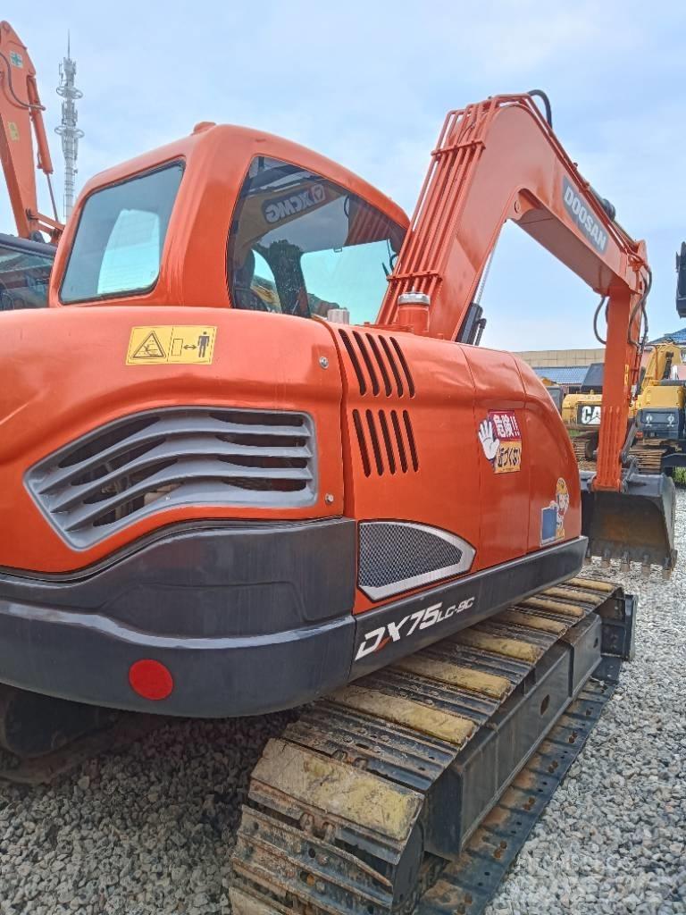 Doosan DX 75 Мини екскаватори < 7 т