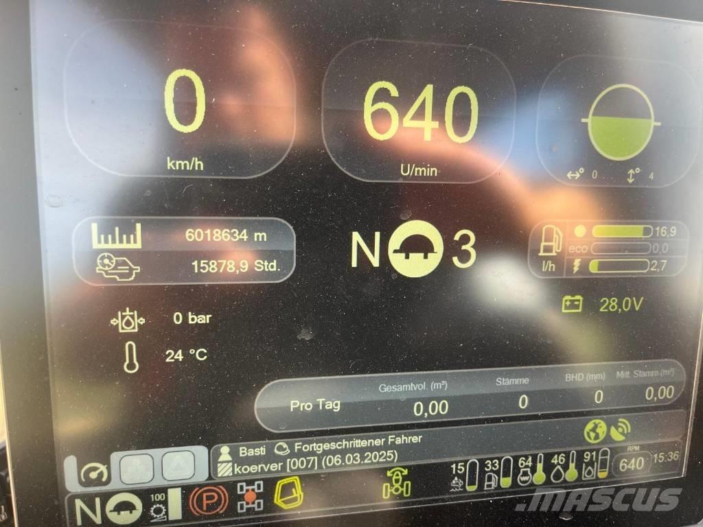 Komatsu 951 Харвестери