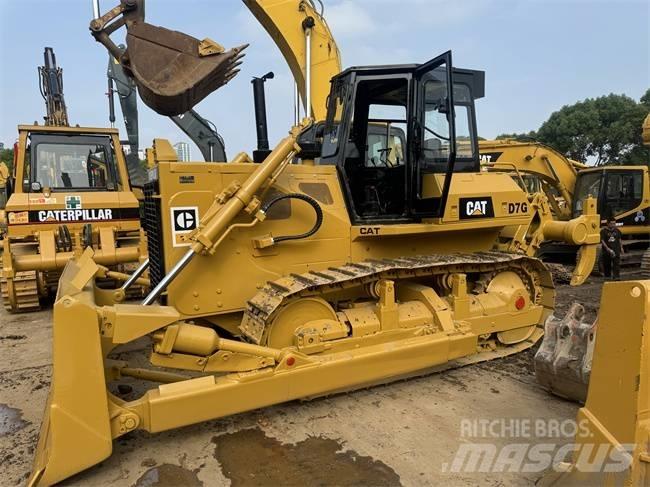 CAT D 7 G Верижни булдозери
