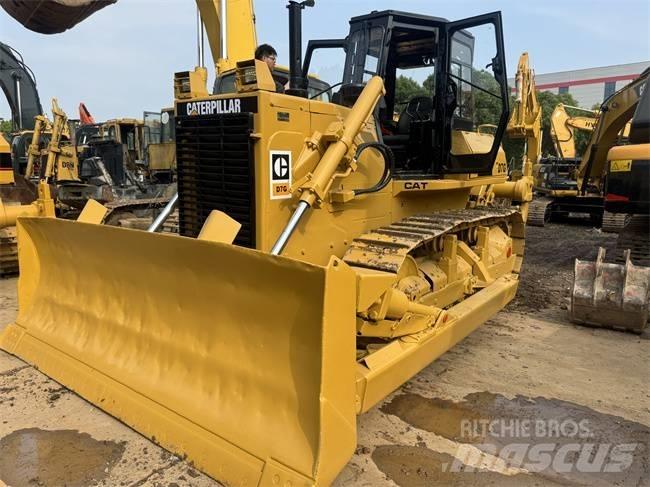 CAT D 7 G Верижни булдозери
