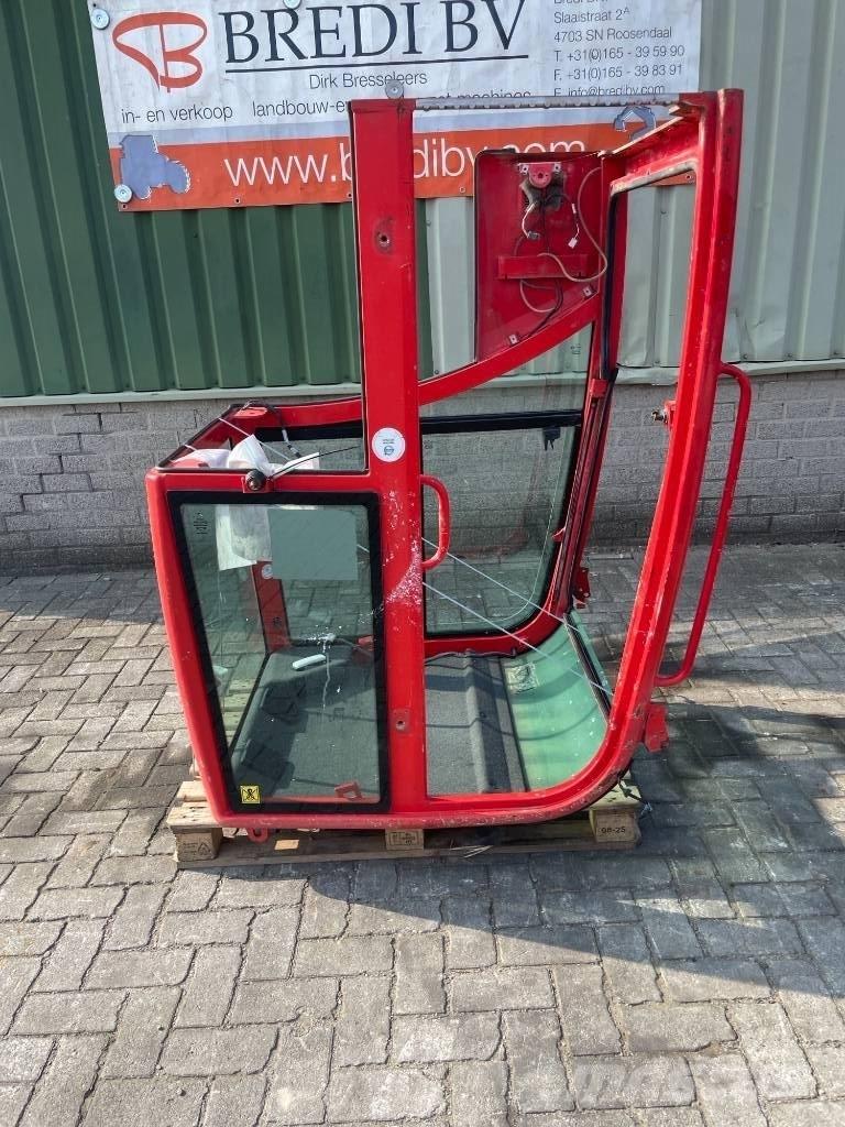 Volvo ECR25D Кабина