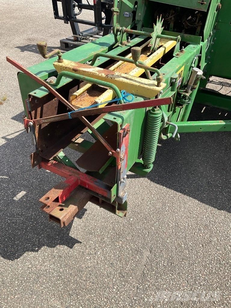 John Deere 440 Балопреси квадратни
