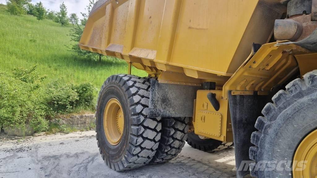 CAT 775 G Твърди самосвали

