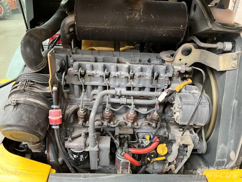 Kramer 750 Колесни товарачи